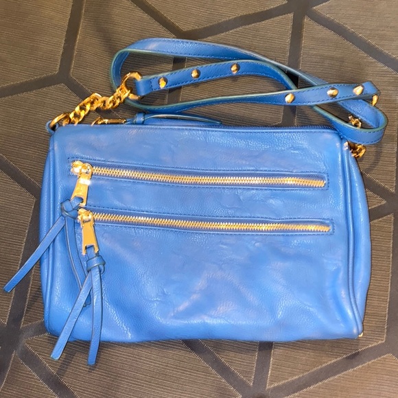 Nine West Handbags - 💥3/$25💥 Blue Nine West purse⭐️
